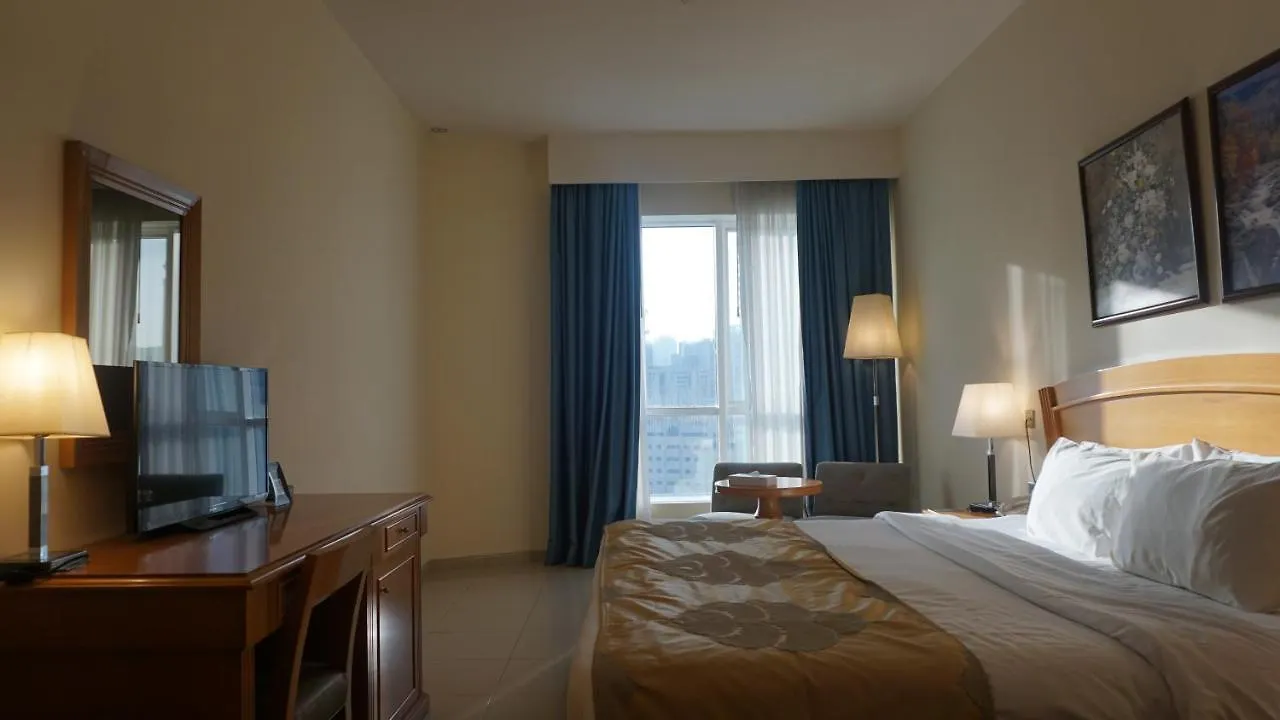 Golden Tulip Sharjah Aparthotel