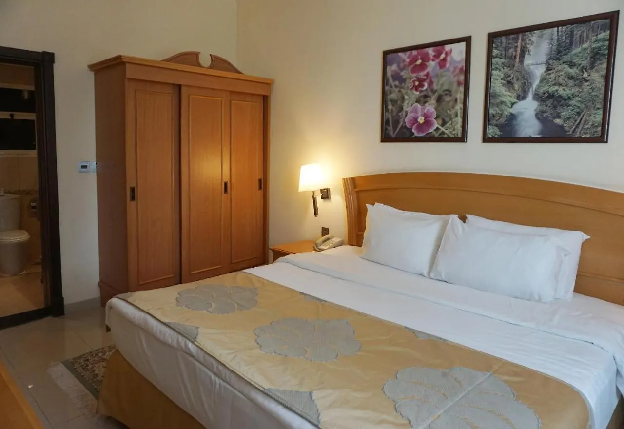 Golden Tulip Sharjah Aparthotel