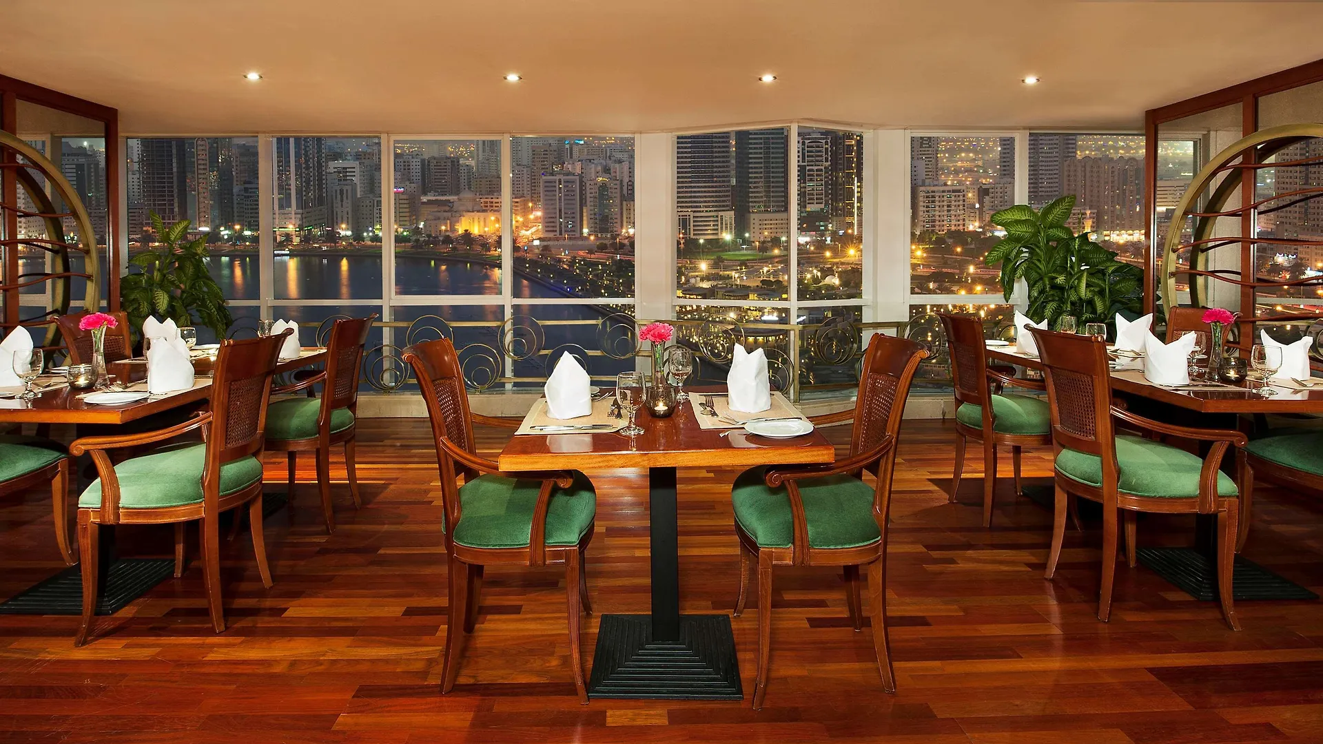 ****  Golden Tulip Sharjah Aparthotel United Arab Emirates