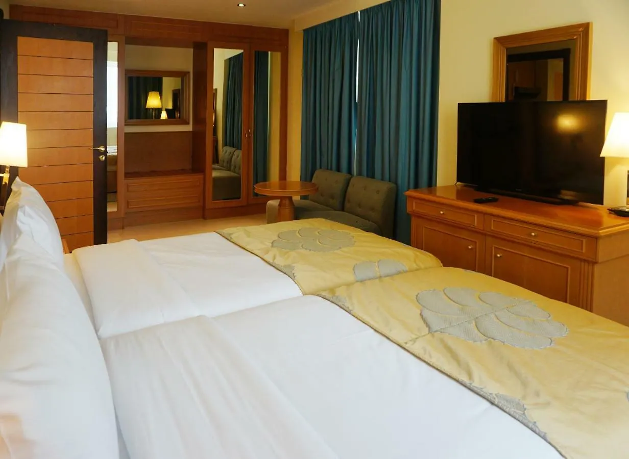 Golden Tulip Sharjah Aparthotel