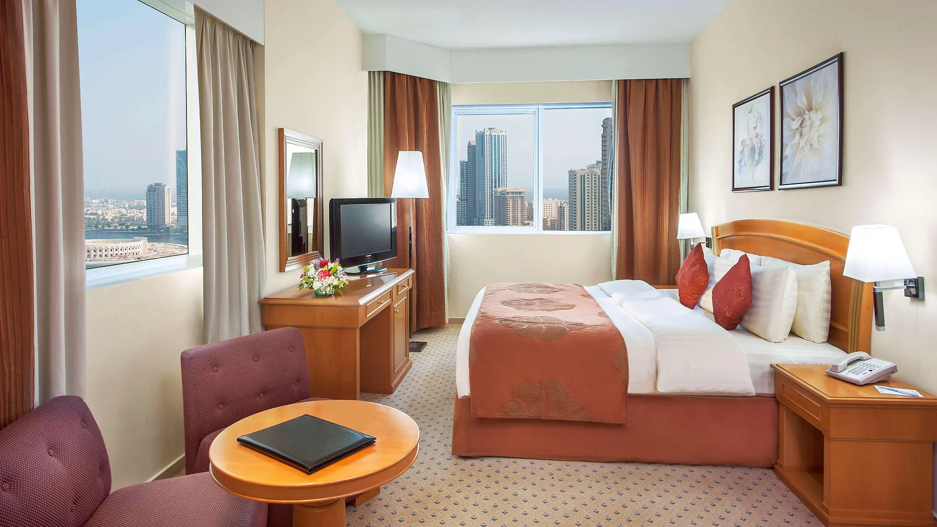 Golden Tulip Sharjah 아파트 호텔 아파트호텔